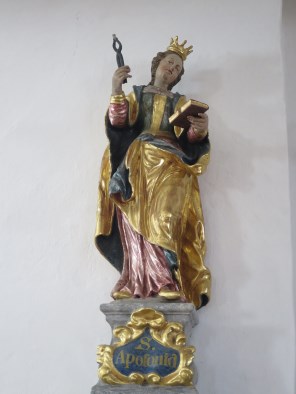 알렉산드리아의 성녀 아폴로니아_photo by Edelmauswaldgeist_in the Church of the Visitation of the Virgin Mary in Purgen_Germany.jpg